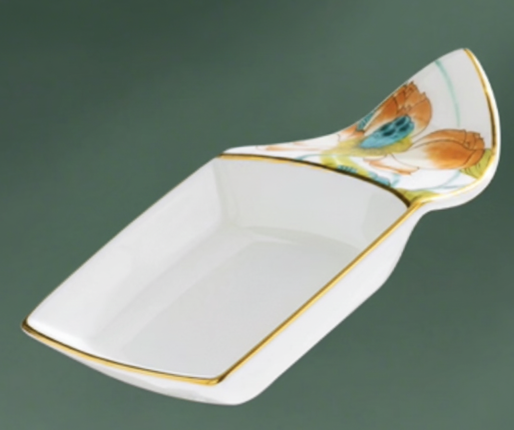 “Harmony of Happiness” 26-Piece Tableware Set